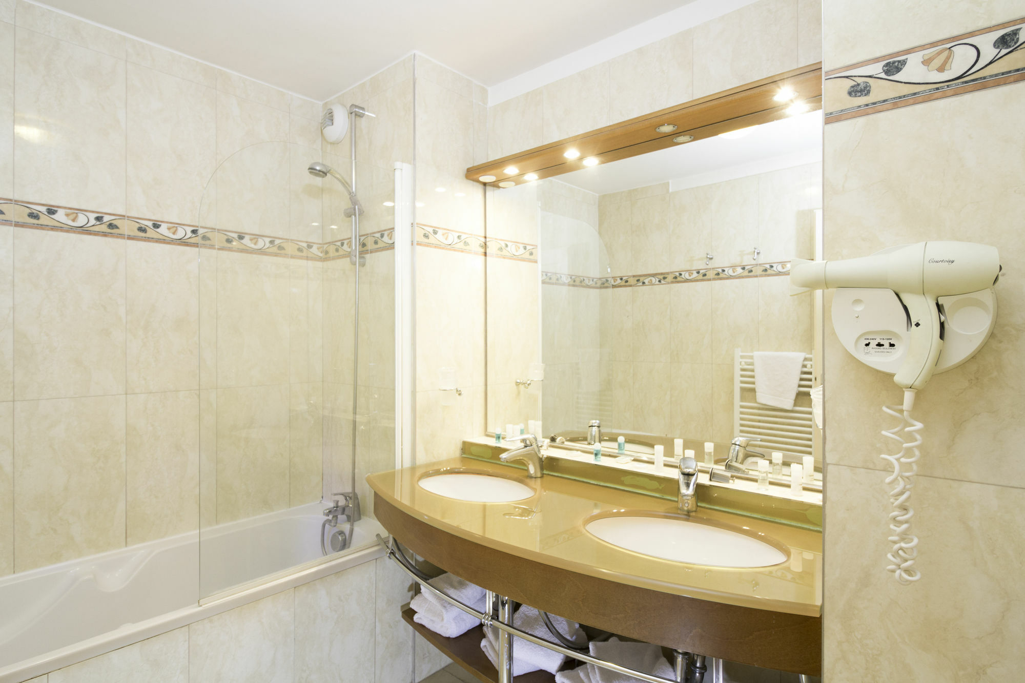 Adonis Excellior Grand Geneve Aparthotel Veigy-Foncenex Εξωτερικό φωτογραφία